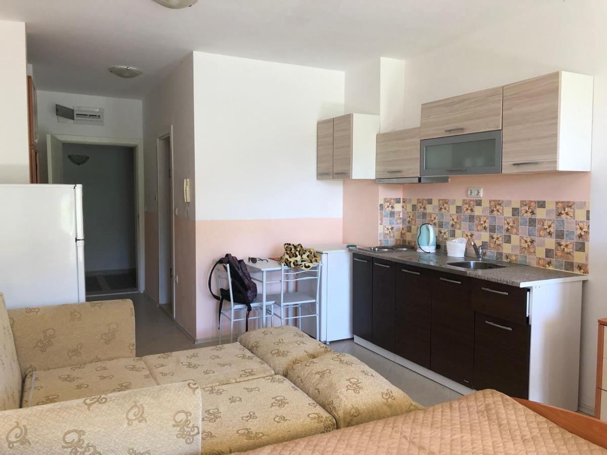 Apartments In Green Life Complex - 1 Bedroom And Studio Sozopol Exterior photo